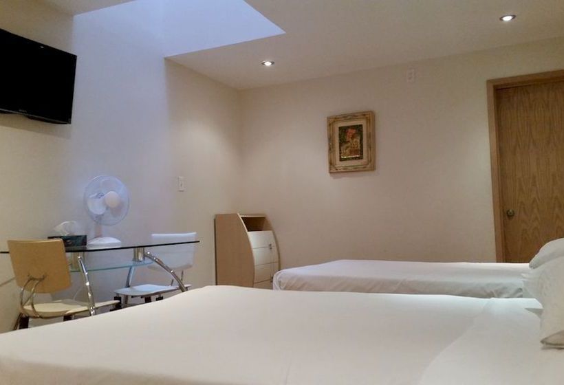 호텔 Urban Living Suites