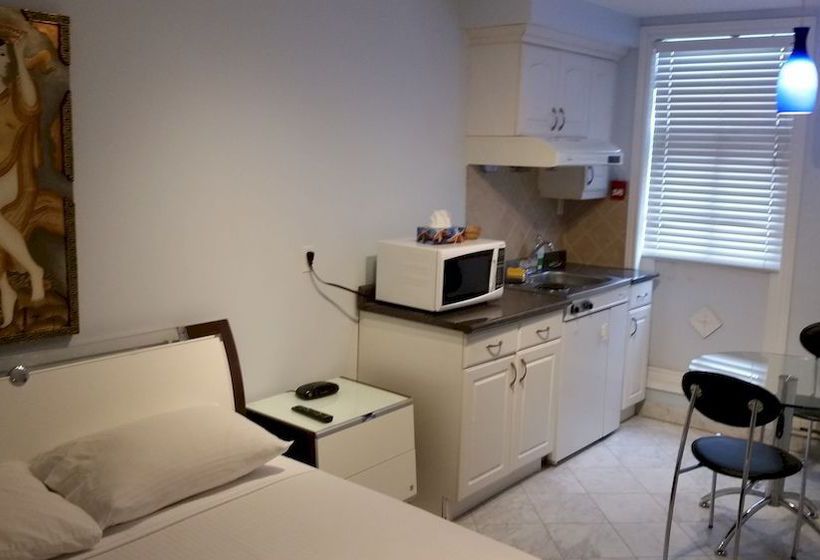 호텔 Urban Living Suites