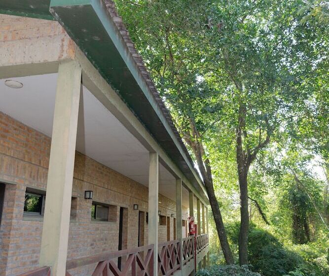 Отель Village Cataratas