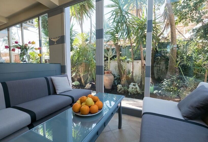 Отель Villamare