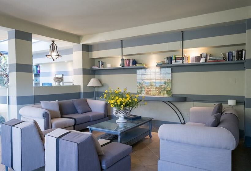 Отель Villamare