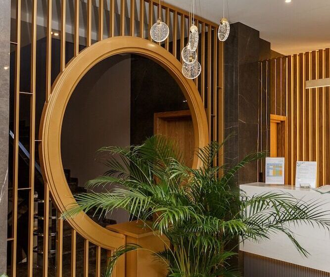 Wind Rose Hotel & Spa