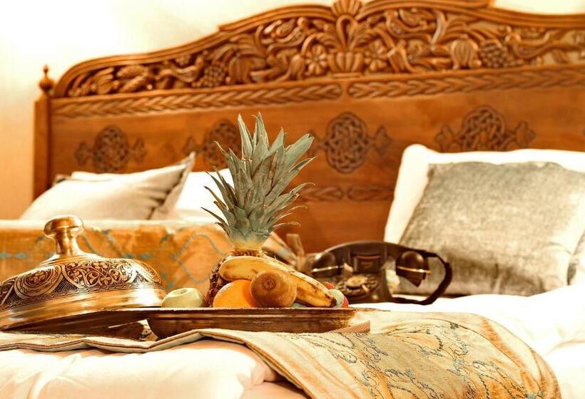 Izala Hotel Boutique Class