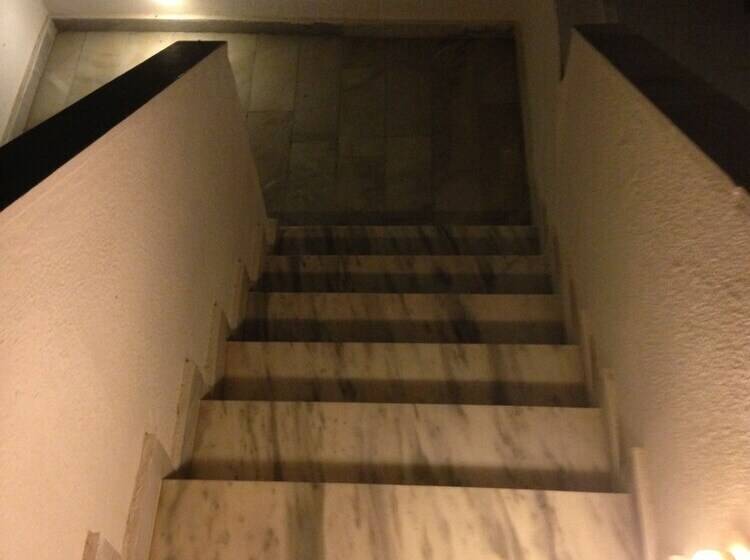 The Beach House   Apartments & Studios