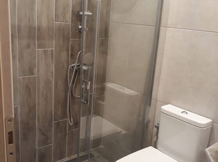 The Beach House   Apartments & Studios