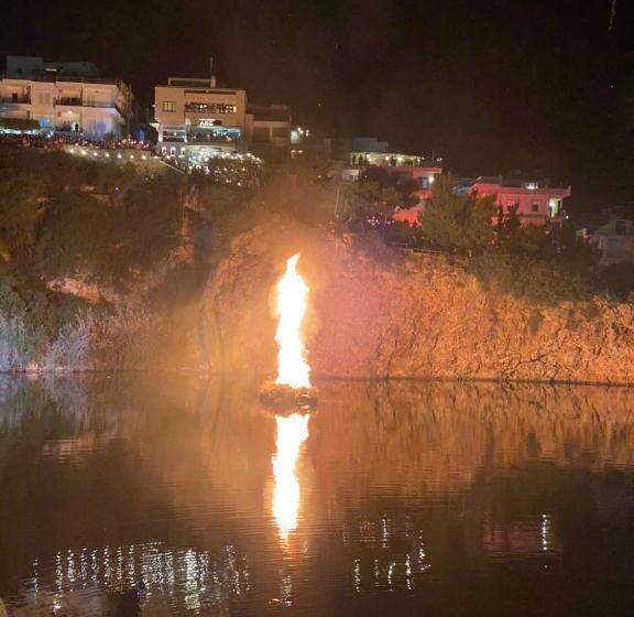 Palazzo Arhontiko Apartments