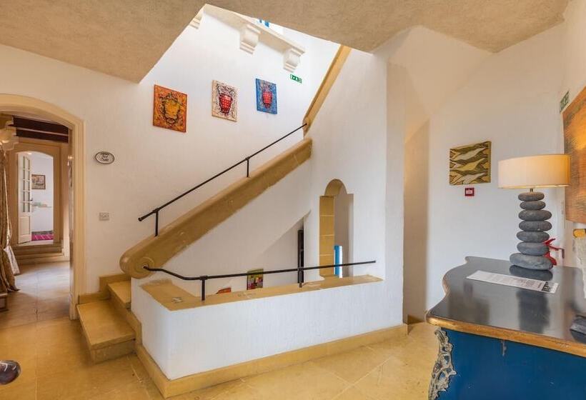 پانسیون Chapel 5 Boutique Suites B&b