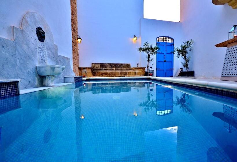 پانسیون Chapel 5 Boutique Suites B&b