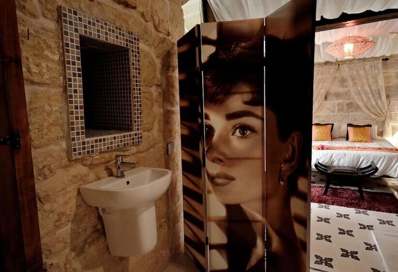 پانسیون Chapel 5 Boutique Suites B&b