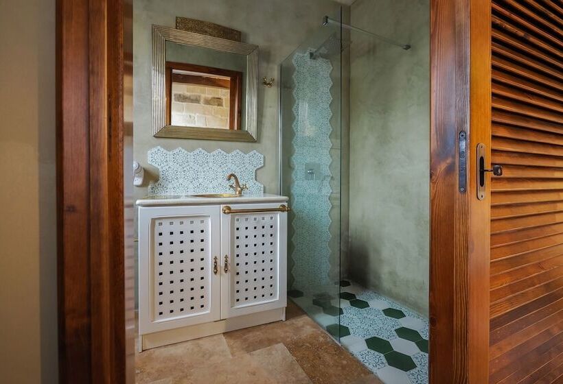 پانسیون Chapel 5 Boutique Suites B&b