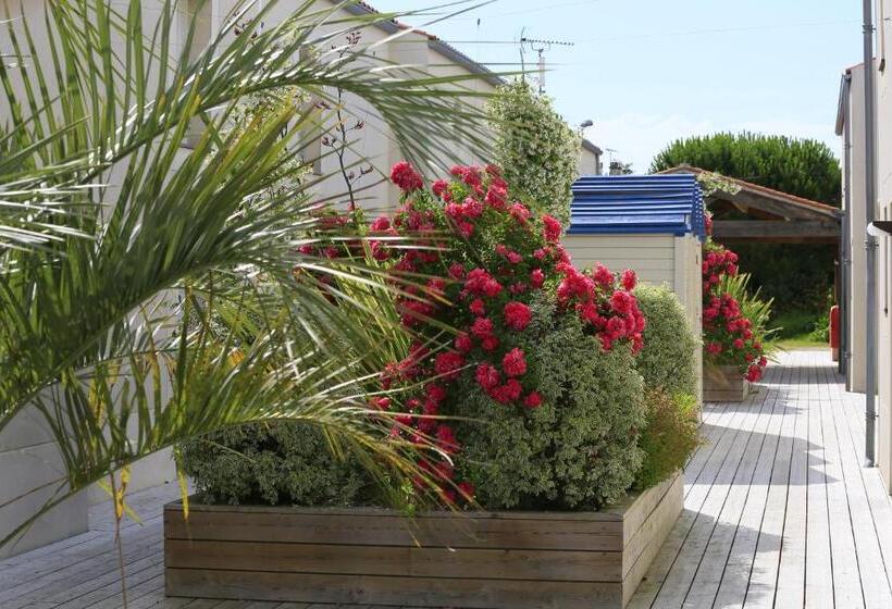 Резиденция Côté Océan Resort