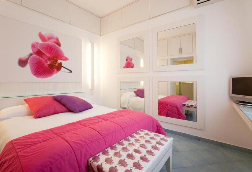 דירת נופש Sorrento Apartments One