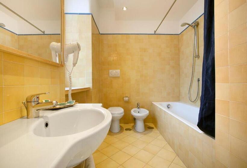 דירת נופש Sorrento Apartments One