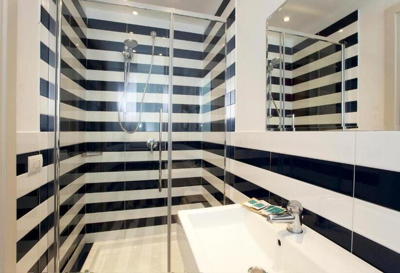 דירת נופש Sorrento Apartments One