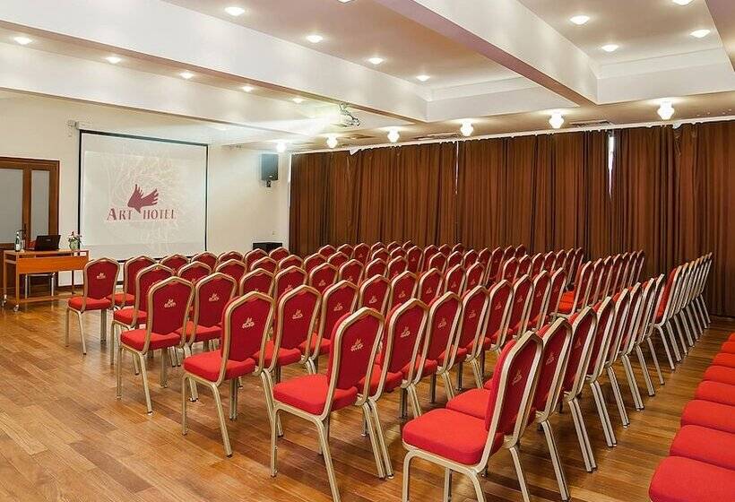 هتل Art