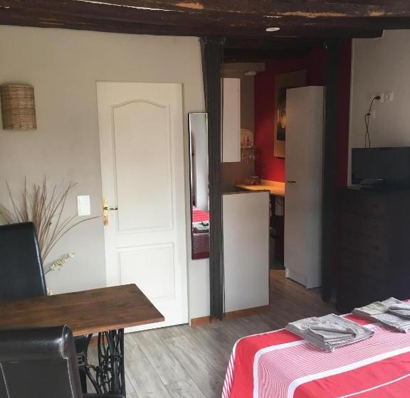 ベッドアンドブレックファースト Chambres D Hôtes La Vallée Des Vignes