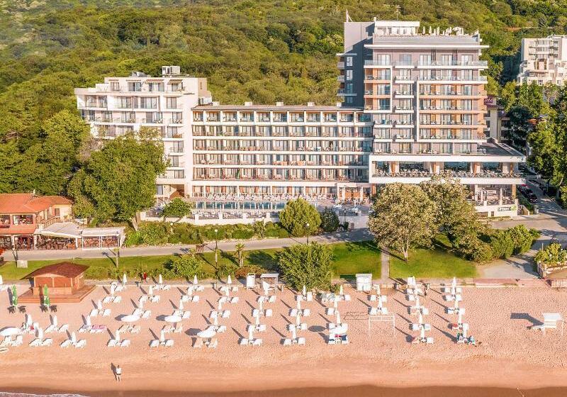 Grifid Vistamar Hotel   24 Hours Ultra All Inclusive & Private Beach