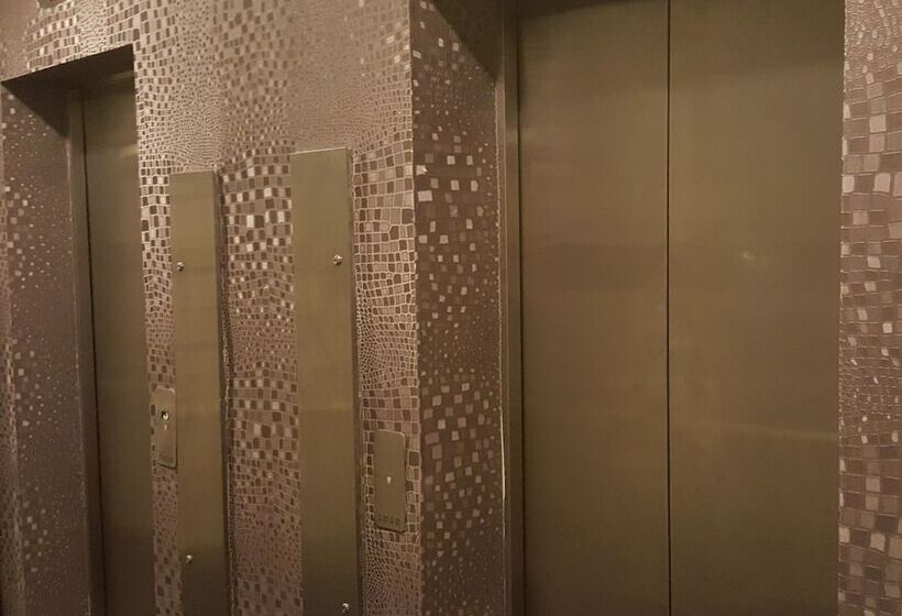 9 Square Hotel   Kota Damansara