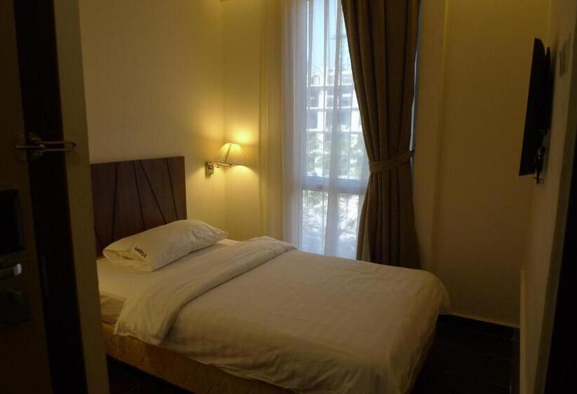 9 Square Hotel   Kota Damansara