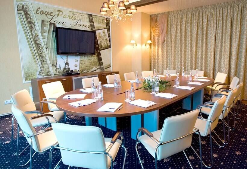 فندق Alexandrovsky Garden