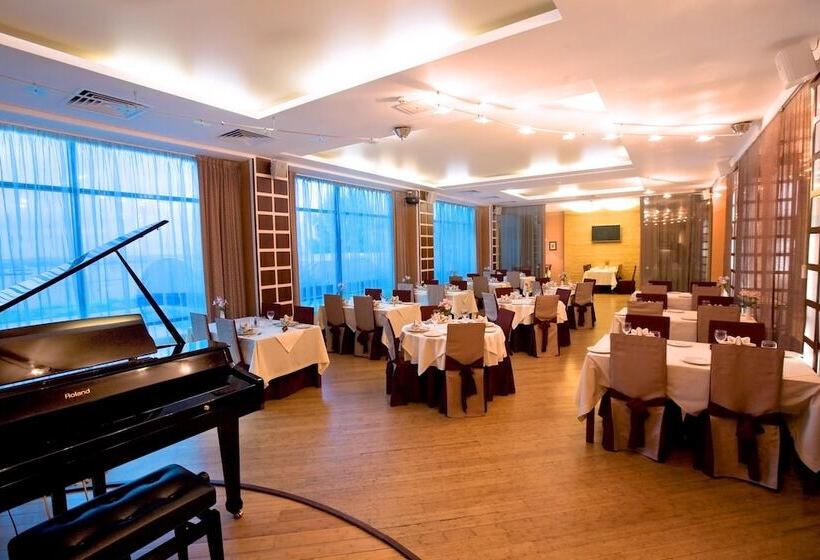 فندق Alexandrovsky Garden