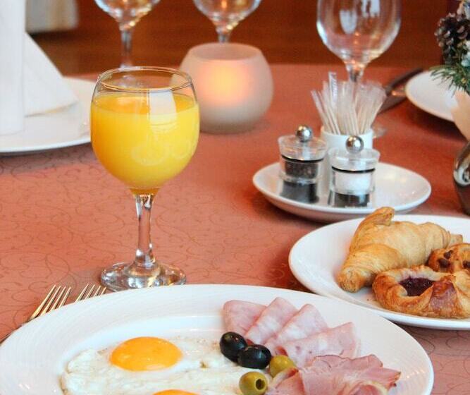 فندق Alexandrovsky Garden