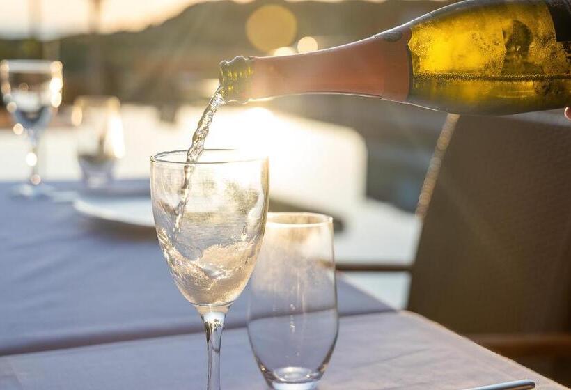 בית מלון כפרי Almira