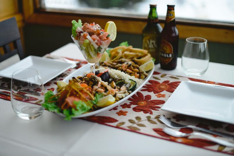 Altos Ushuaia Hotel & Resto