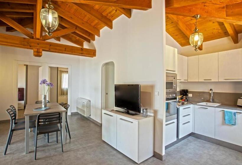 Отель Arco Plage