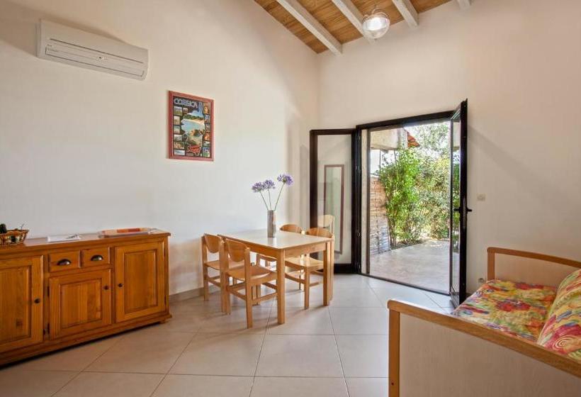 Отель Arco Plage