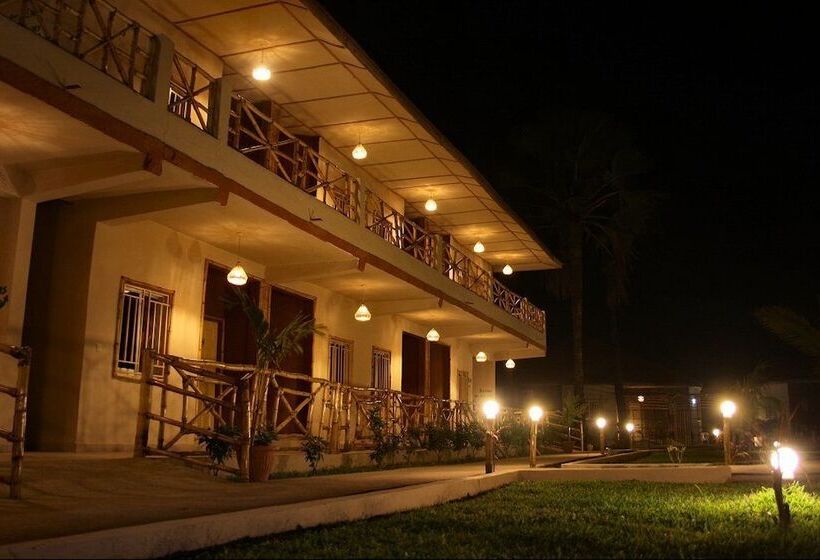 هتل Bamboo Garden