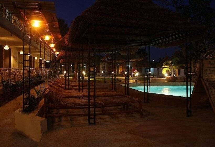 هتل Bamboo Garden