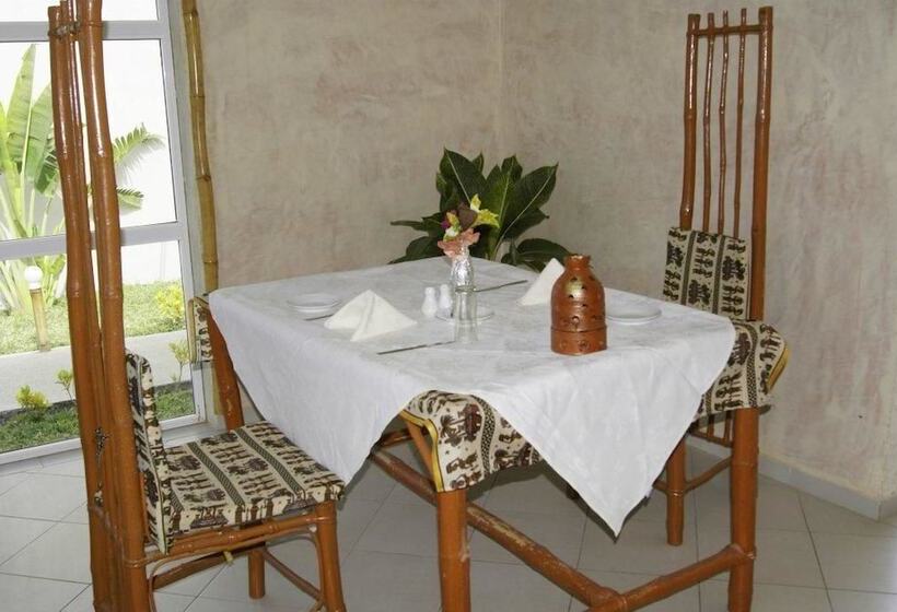 هتل Bamboo Garden