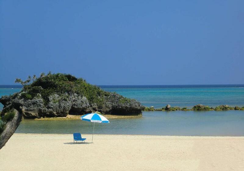 فندق Best Western Okinawa Onna Beach