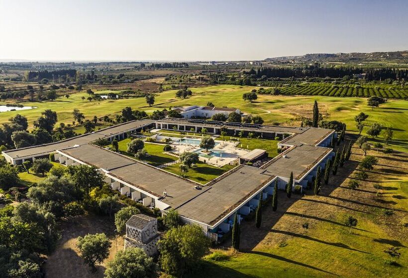 Отель Borgo Di Luce I Monasteri Golf Resort & Spa