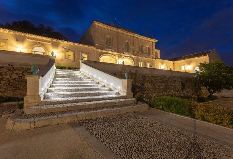 Отель Borgo Di Luce I Monasteri Golf Resort & Spa