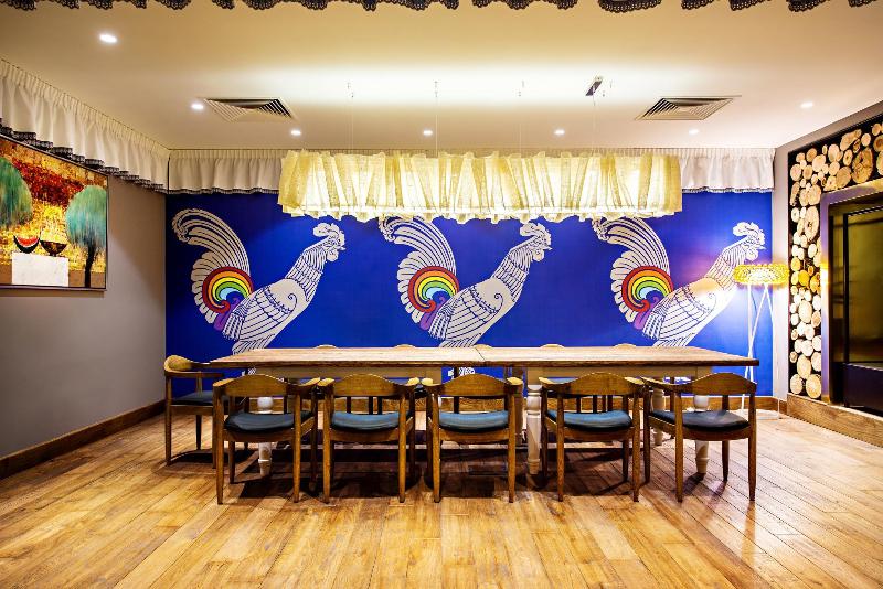 هتل Bristol Tradition And Luxury