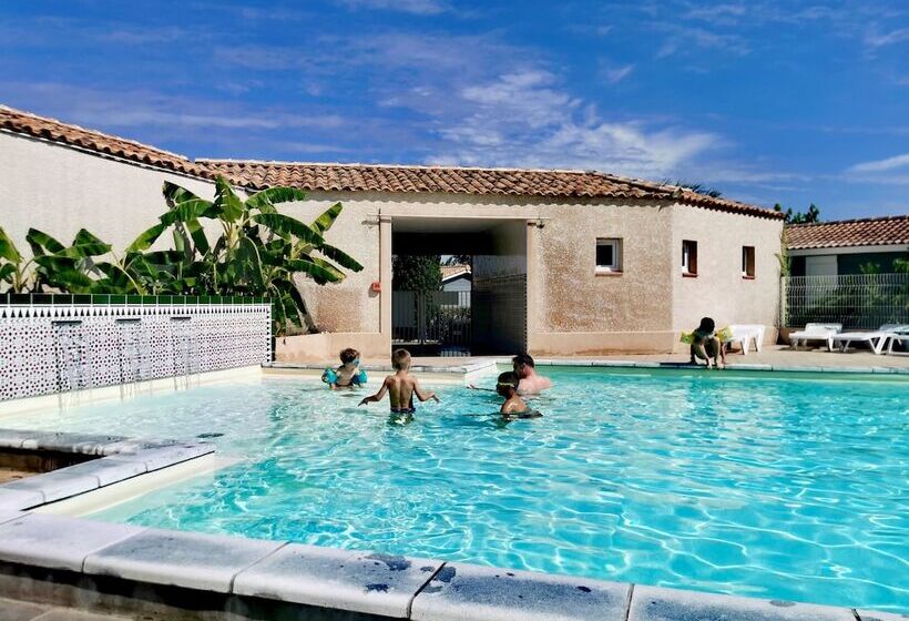 호텔 Camping Hameau Des Cannisses