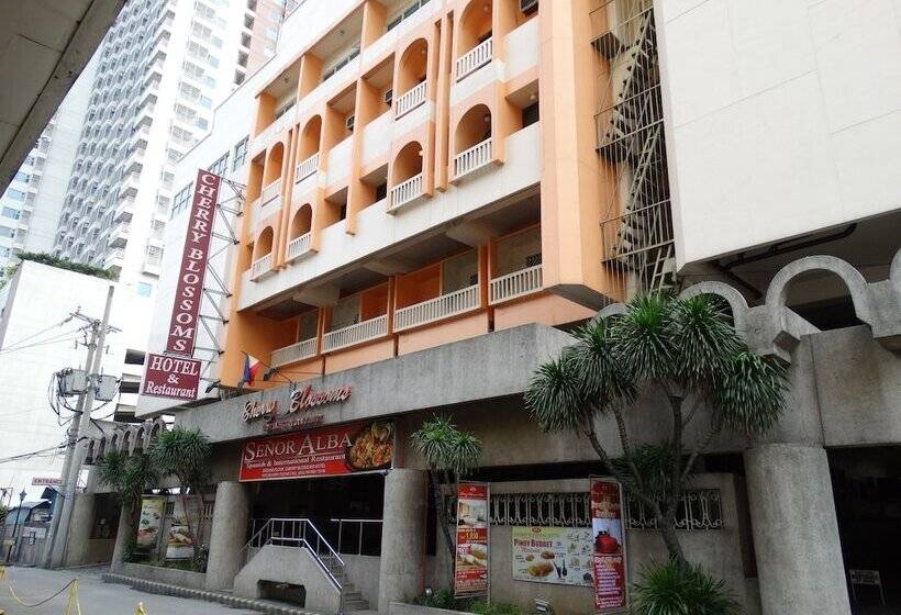 هتل Cherry Blossoms