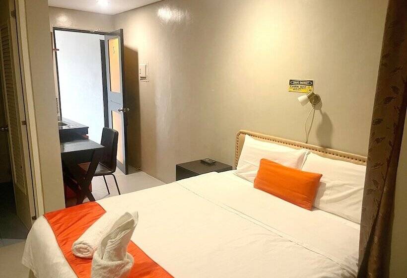 בית מלון כפרי Cinfandel Suites