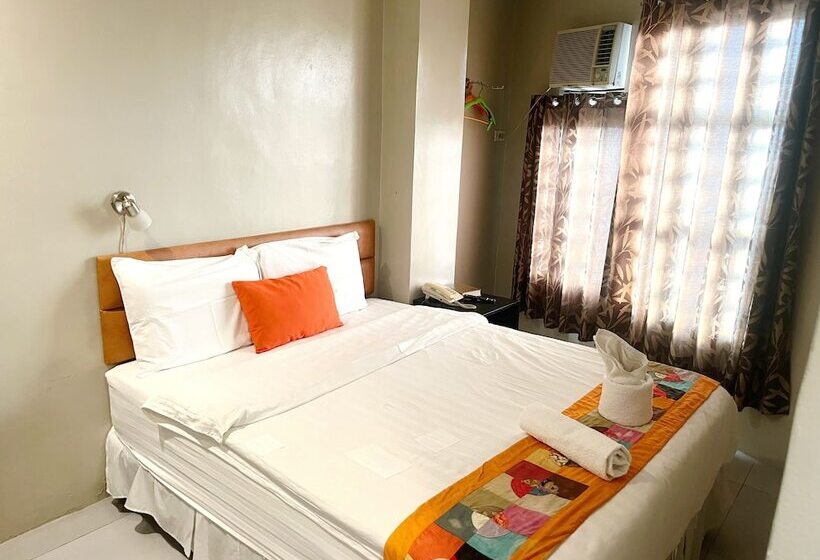 בית מלון כפרי Cinfandel Suites