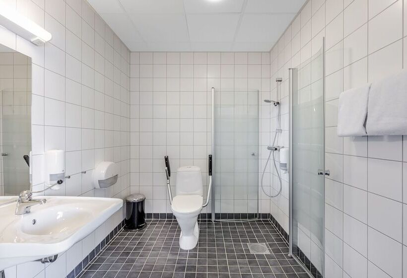 בית מלון כפרי Citybox Kristiansand