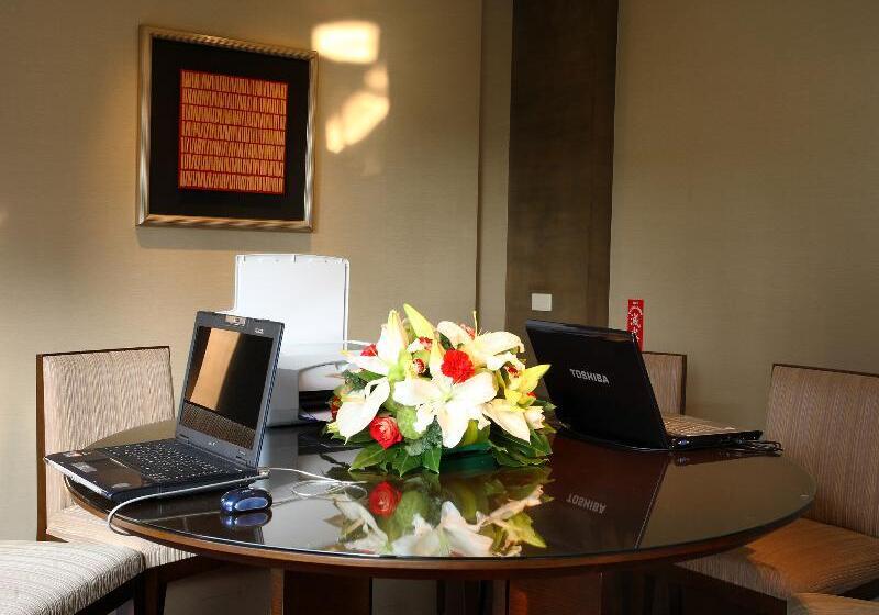 هتل Classic  City Resort