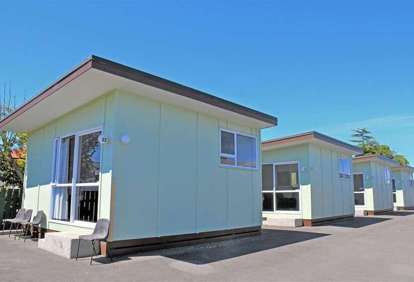 هتل Comfort Inn Westshore Beach