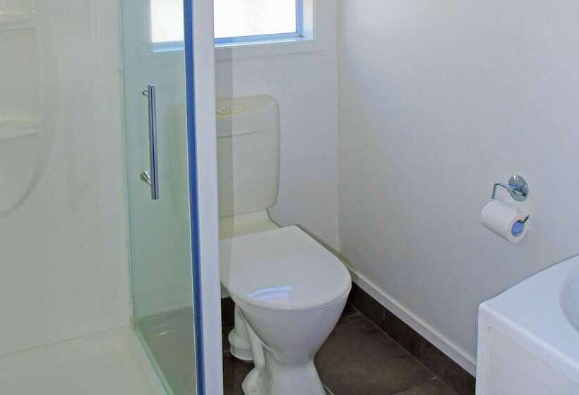 هتل Comfort Inn Westshore Beach