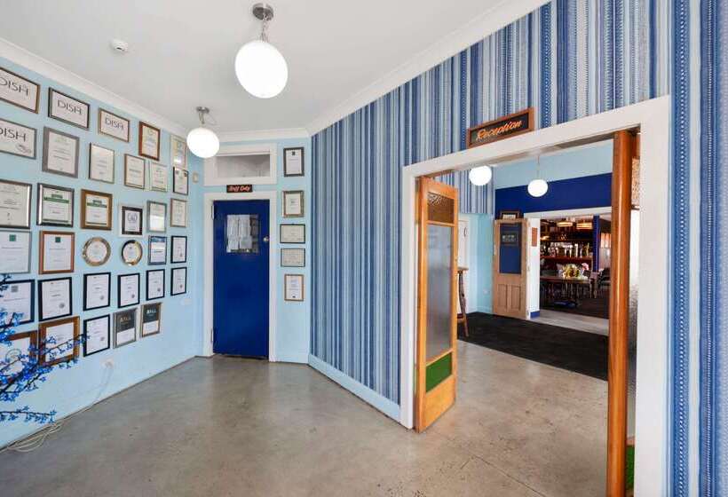 בית מלון כפרי Comfort Inn Westshore Beach