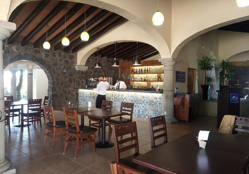 هتل Coral Cuernavaca Resort & Spa