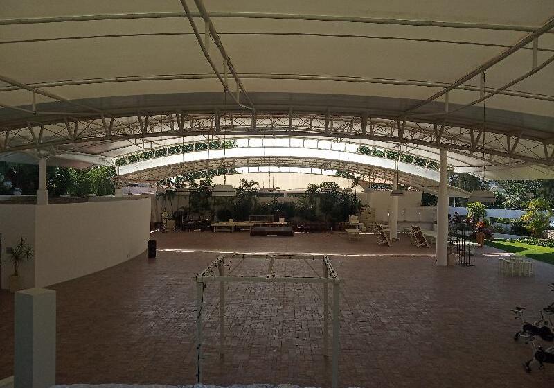 هتل Coral Cuernavaca Resort & Spa