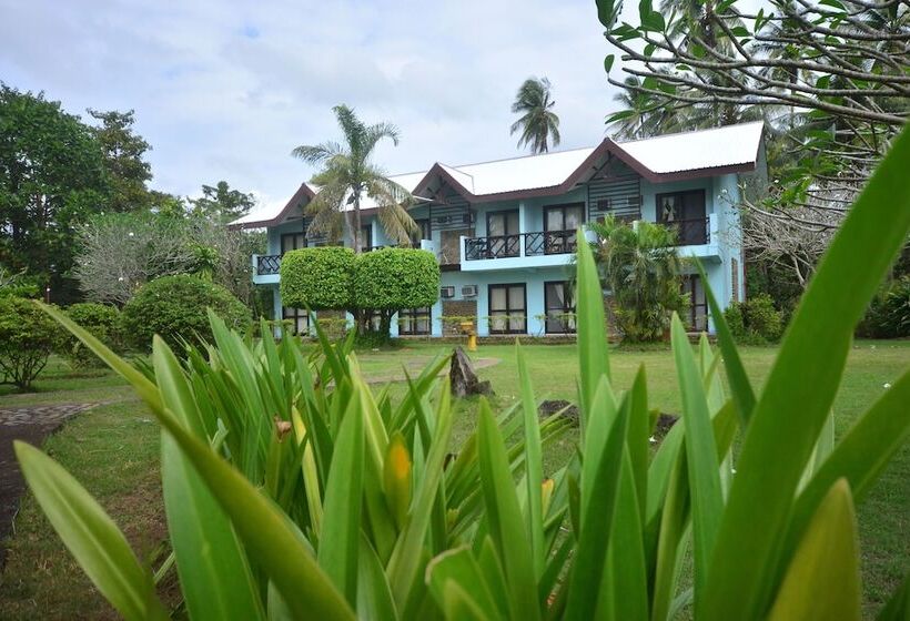 هتل Crystal Paradise Resort, Spa & Winery