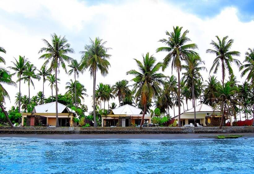 هتل Crystal Paradise Resort, Spa & Winery